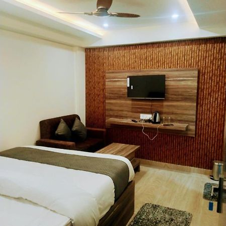 Hotel Abhinandan Ayodhya Exterior foto
